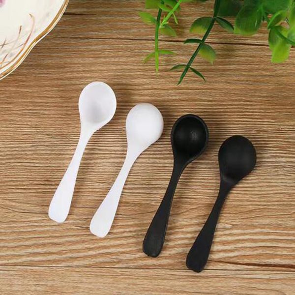 1000 Uds cuchara blanca o negra 0,5g cucharas medidoras de plástico al por mayor en China envío gratis cucharas de polvo