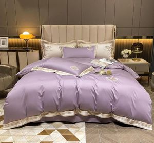 1000TC Egyptische katoen luxe Royal Solid Color Bedding Set Queen King Size Purple Borduursel Quiltvet Cover Led Linnen PI6542198