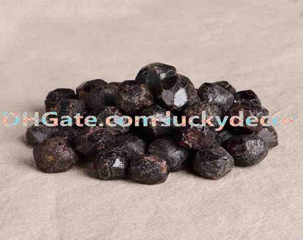 100g Small irrégulier Natural Natural non éréré Gems Garnet Garnet Crystal Rock Chunks Rough Red Garnet Loose Stone Mineral spécimen de janvier B7266111