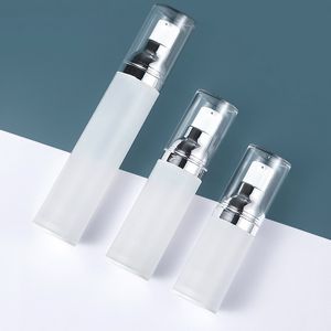 100 stcs 15/20/30/50 ml Airless Pump Flessen Travelmaat Dispenser Dispenser Ravulbare spraycontainers Travel voor shampoo -serums