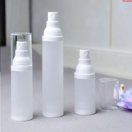 100 pièces 15 ml 20 ml 30 ml 50 ml vide bouteille sans air givré mat pompe à vide Lotion Essence parfum vaporisateur bouteilles marchandises Quqnd