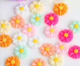 100 stks 22mm Hars Daisy Bloem Kralen Voor Scrapbooking Craft DIY Haar Clip Mode Accessoires9508480