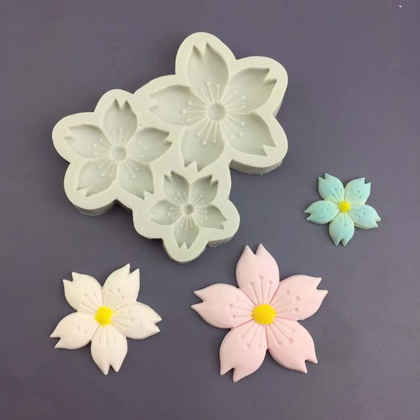 100 Uds. Molde de silicona de flor de 3 cavidades Sakura hecho a mano caramelo goma de mascar pasta de azúcar decoración de pasteles 3D DIY artesanía pegamento de goteo herramientas para hornear