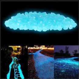 100 pièces 300 pièces 14mm décor de jardin pierres lumineuses brillent dans les galets décoratifs sombres décoration d'aquarium en plein air roches de galets Q0811314q