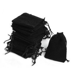 100pcs 5x7cm Velvet Drawstring Pouch Bag Jewelry Regalos de bodas de Navidad S Packaging Sachet Bonbon Zakjes 2110133699194