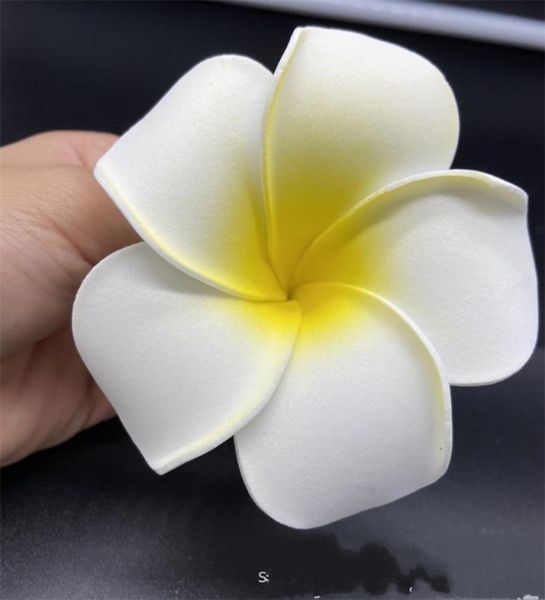 100pcs 7cm Plumeria en mousse hawaïenne fleur frangipani pour la fête de fête de la fête de mariage fleur jlloim Lucky 680 S25207985