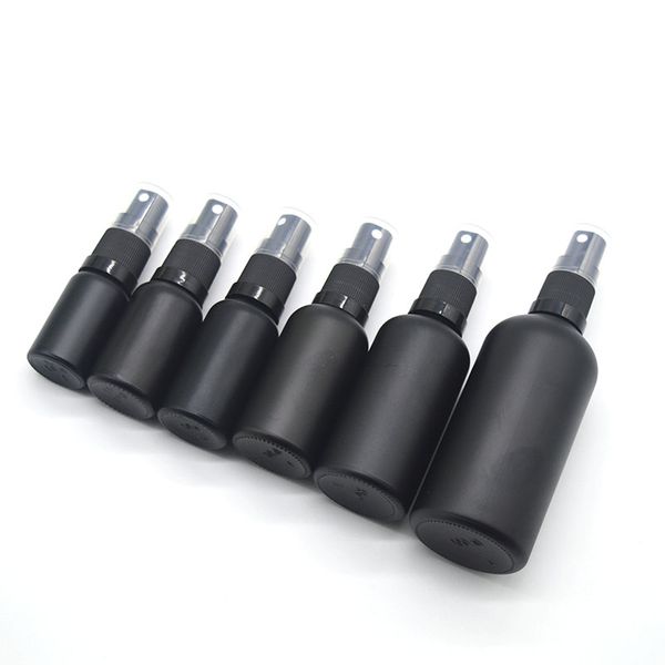 100pcs bouteilles de bouteilles avec pulvérisateur à pompe à brume fine noire conçues pour les huiles essentielles parfums produits de nettoyage bouteilles d'aromathérapie