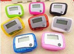 100 stks Elektronische Mini Digitale LCD-scherm Stap Run Stappenteller Clip-on Styl Walking Calorie Fitness Timer (Mix Color)