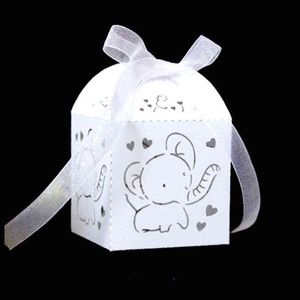 100 stks Olifant Laser Cut Wedding Gunsten Geschenkdoos Hollow Candy Boxe met Lint Baby Shower Engagement Bruiloft Decoratie H1231