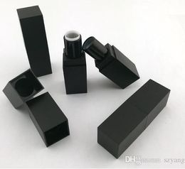 Tubo de lápiz labial de plástico de alta calidad vacío de 100 piezas, tubo de lápiz labial DIY de oro interno de forma cuadrada externa negra