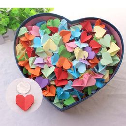 100pcs Rainbow Origami Paper coeurs pour le mariage pour la Saint-Valentin Confetti Baby Shower Baby Shower Proposer Creative Gift