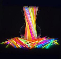 100pcs Glowstick Party Farty Fluorescent Bracelets Collier Glow in the Dark Neon Sticks Party Supplies 7215538