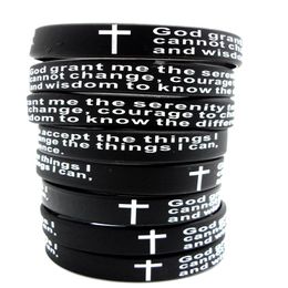 100 pcs Inspirerend Engels Serenity Gebed Siliconen Armbanden Christian Mannen Cross Mode Polsbandjes hele GOD SERENITY Jewe256N