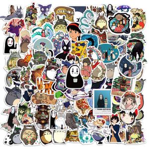 100 stcs Japanse animatiestickers Miyazaki Hayao Anime Spirited Away Totoro Sticker Gitaar Koffe Waterfles Koelkast Diy Decals Kids Graffiti speelgoed