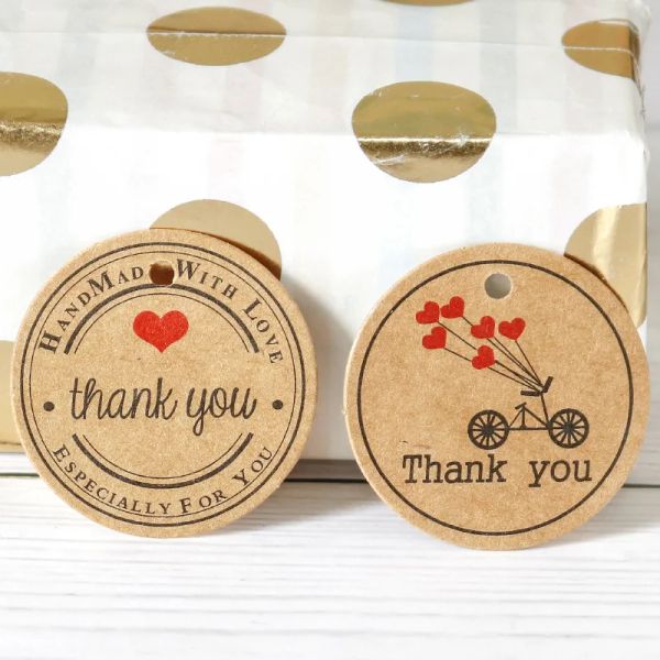 100pcs Kraft Paper Round Tags merci à la main avec amour petit goodie fournit des cartes en papier cadeau cartes papier étiquette décor