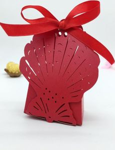 100pcs Laser Cut Hollow Shell Candy Box Bocolates Bocolates avec ruban pour la fête de mariage Baby Shower Favor Gift9419577