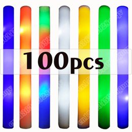 100pcs LED mousse Glow Sticks clignotant Glow Baton Cheer Tube Glow in the Dark Wedding Party Supplies 3 Modes clignotants Stick Toys 240318