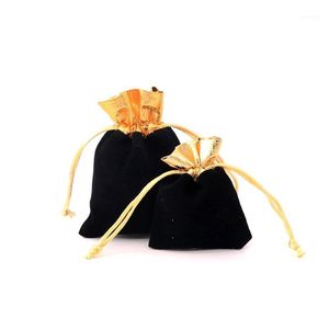 Cadeau cadeau 100pcs / lot 7x9 9x12cm Sac de velours noir Petits sacs à rayures en satin d'or Candy Bijoux Emballage Party Cordon Pochette Sac1