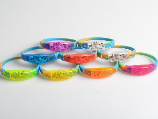 100 pcs/lot Bleu camo Bouton contrôle Voix Contrôle Vibrer Contrôle Silicone LED Bracelet Son Activé Glow Bracelets