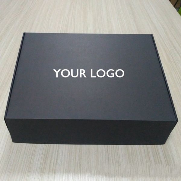 100 PCS/lot boîtes en carton ondulé noir personnalisé avec logo boîte d'expédition emballage vêtements perruques de cheveux cadeau