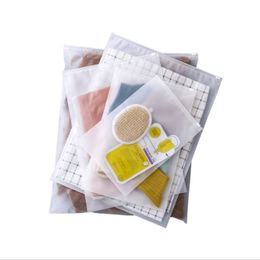 100 stks / partij Frosted Ritssluiting Seal Plastic Bag Draagbare Reizen Opbergzakken Reclosable Packaging Pouch voor Gift Kleding Sieraden Voedsel