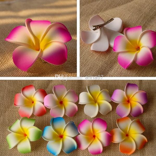 100pcs / lot Hawaii plage vacances fleur de frangipanier fleurs artificielles nuptiale fête de mariage mousse pince à cheveux Plumeria accessoires pour cheveux TAILLE: 6CM