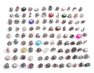 Gratis Verzending 100 stks / partij Mix Stijl Kleurrijke Rhinestone Metalen Grote Gat Kralen Crystal Glas Charms Fit Europese DIY Armband Sieraden DIY