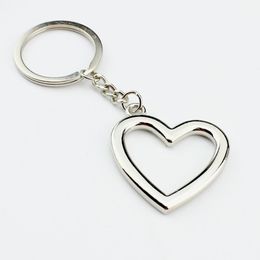 100 stuks veel nieuwe nieuwigheid zinklegering hartvormige sleutelhangers metalen sleutelhangers voor liefhebbers 310F