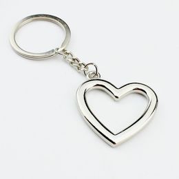 100 stuks veel nieuwe nieuwigheid zinklegering hartvormige sleutelhangers metalen sleutelhangers voor liefhebbers 287V