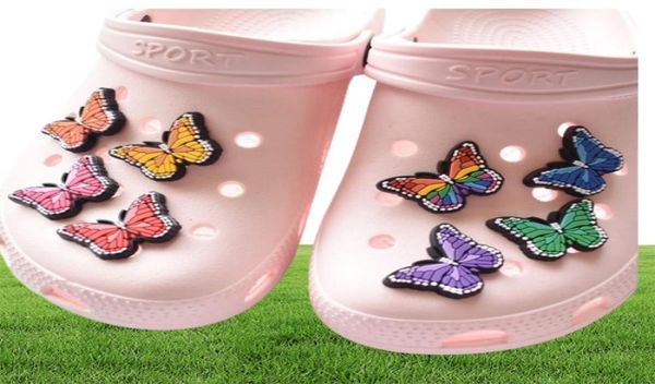 100pcs / lot Accessoires de chaussures en PVC Original DIY Butfly Chaussures Décoration Jibz pour charmes Bracelets Kids Gifts1313895