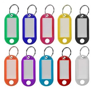 100 pcs/lot porte-clés en plastique résistant étiquettes d'identification avec anneau fendu pour chambre numéroté nom bagages étiquettes à bagages porte-clés empêcher la perte d'étiquettes en gros