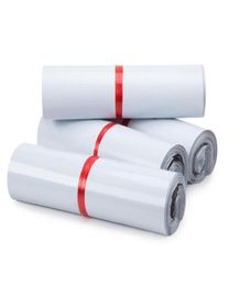 100pcs lot blanc en plastique postal postal Courrier sac Poly Express Self adhésif Ensemble de produits d'emballage Sac de rangement 241Q8784636