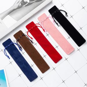 100 Pcs/Lot vente en gros 3.5*17.5 cm noir rouge café bleu cordon velours stylo pochette pour cristal stylet sac à bille 240115