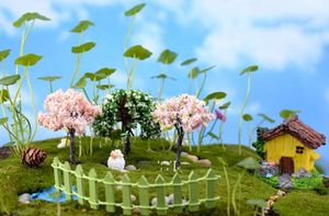 100 Pcs Mélanger des mini arbres artificiels Willow Sakura miniatures de jardin de fées mini figurines de terrariums pour la décoration de jardin en gros LLD12459