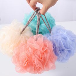 100 stks Multi Colors 8G / 15G / 20G / 30g Badborstels Douche Spons Poef Loofahs Nylon Mesh Borstel Scrubbers Ball Mesh-Bath Showroom Sponsen