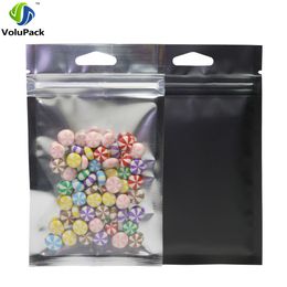 100pcs multi-taille thermoscellage fermeture à glissière sac d'emballage supérieur, trous de suspension transparents avant mat noir papier d'aluminium mylar zip lock sacs 201021