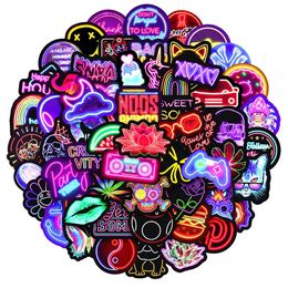 100pcs Néon Cool Cartoon personnalité graffiti Creative Stickers Refrigérateur Table de l'ordinateur Carte de skate Decoration imperméable 240510