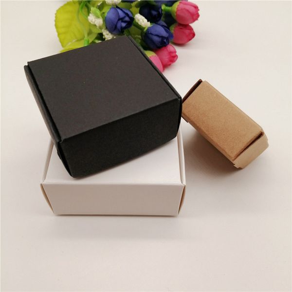 100pcs NOUVEAU PAPIER DIY KRAFT / NOIR / BLANC CONSEIL POUR FAVORS DE MEDIA