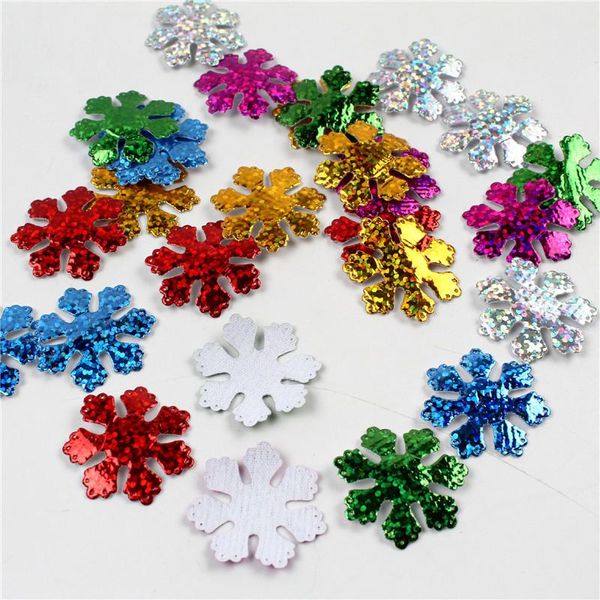 100pcs / pack 30mm Noël Flocon De Neige Feutre Rembourré Appliques pour Chapeaux Épingle À Cheveux Artisanat De Mariage Décoration DIY Accessoires En Gros # 86534