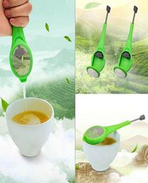 100 stcs thee infusers 18 cm drinkgereedschap drinkware creatief ingebouwde plunjer siliconen teaInfuser niet -toxische plastic koffie theestrai8170715