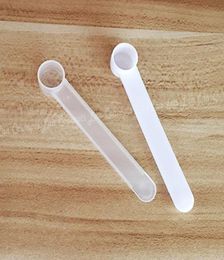 100pcslot 2 ml cuillère 1g Scoop de mesure en plastique 1 gramm outils 91154125 mm blanc et translucence pour l'option 1664141