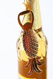 100pcslot Gold Tropical Pineapple Bottle Opener Beach Favors de boda nupcial Regalos Suministros para la fiesta del evento7343298