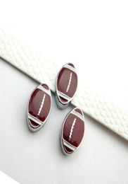 100pcslot trou 8 mm Sport Football Slide Charm en ajustement pour 8 mm en cuir bricolage Keychains de mode bijoux 3676360