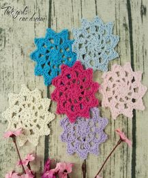 100pic lots Coton Crochet Fleurs Applique Vêtements Appel DIY TISSON ART ACCESSOIRATION À LA MAINS MAUX MATS MATS MATS 8CM C1212047219