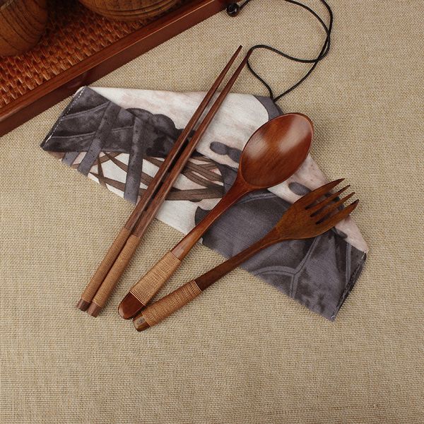 100set 3pcs / set baguettes en bois de style japonais cuillère fourchette ensemble créatif personnalisé faveurs de mariage cadeaux fête retour cadeau lin4215