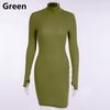 Зеленое мини-платье