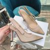 {1}Heel height 9.5cm