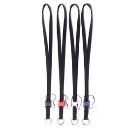 1017 9SM Alyx Key Chain Lanyard Functionele tactische slotgespanningen Decoratie Mobiele telefoon Buckle Fashion Trendy accessoires