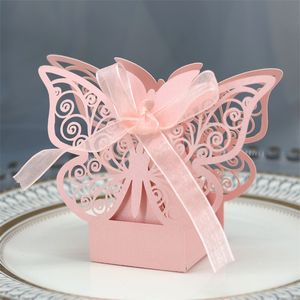 1050100pcs Laser Cut Coupe creux Favors Cadeaux Boîtes de bonbons Boîtes de bonbons avec ruban Baby Shower Géniture Fourniture 220705