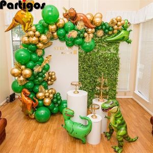 Kit de guirlande de ballons de dinosaure 105pcs pour la décoration des fêtes prénatales d'anniversaire et est livré avec T Rex, Velociraptor, Brontosaure 220225